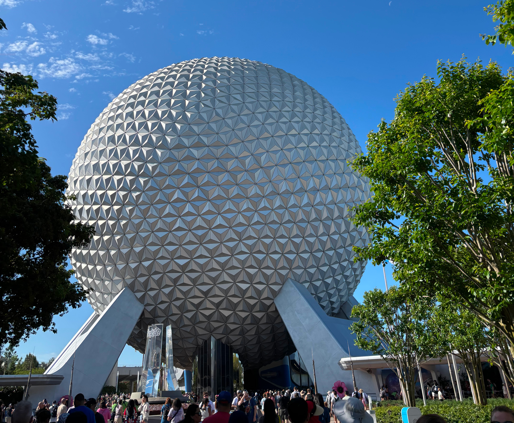 How Much Does Disney World Cost? 2026 Family Budget