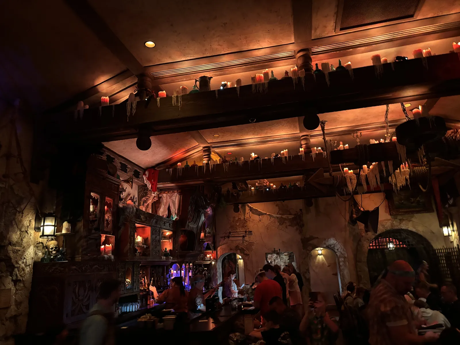 Beak & Barrel Review: Great Theming, So-So Food